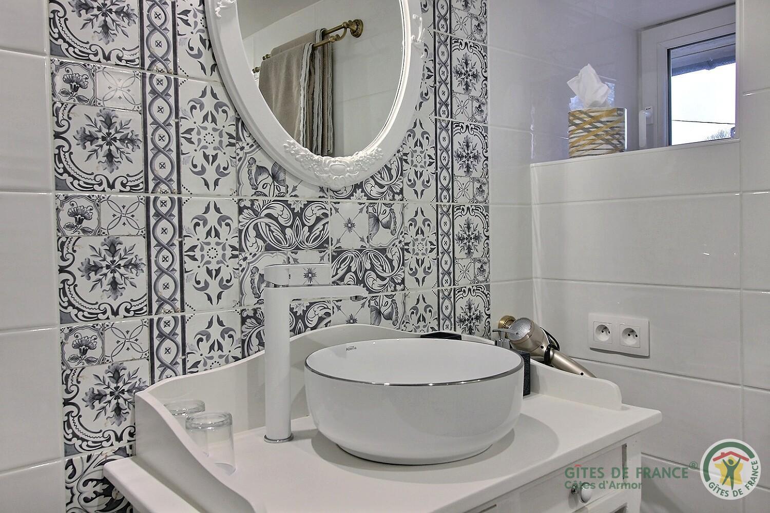 Le Parfum Des Fleurs Bed & Breakfast Plussulien Exterior photo