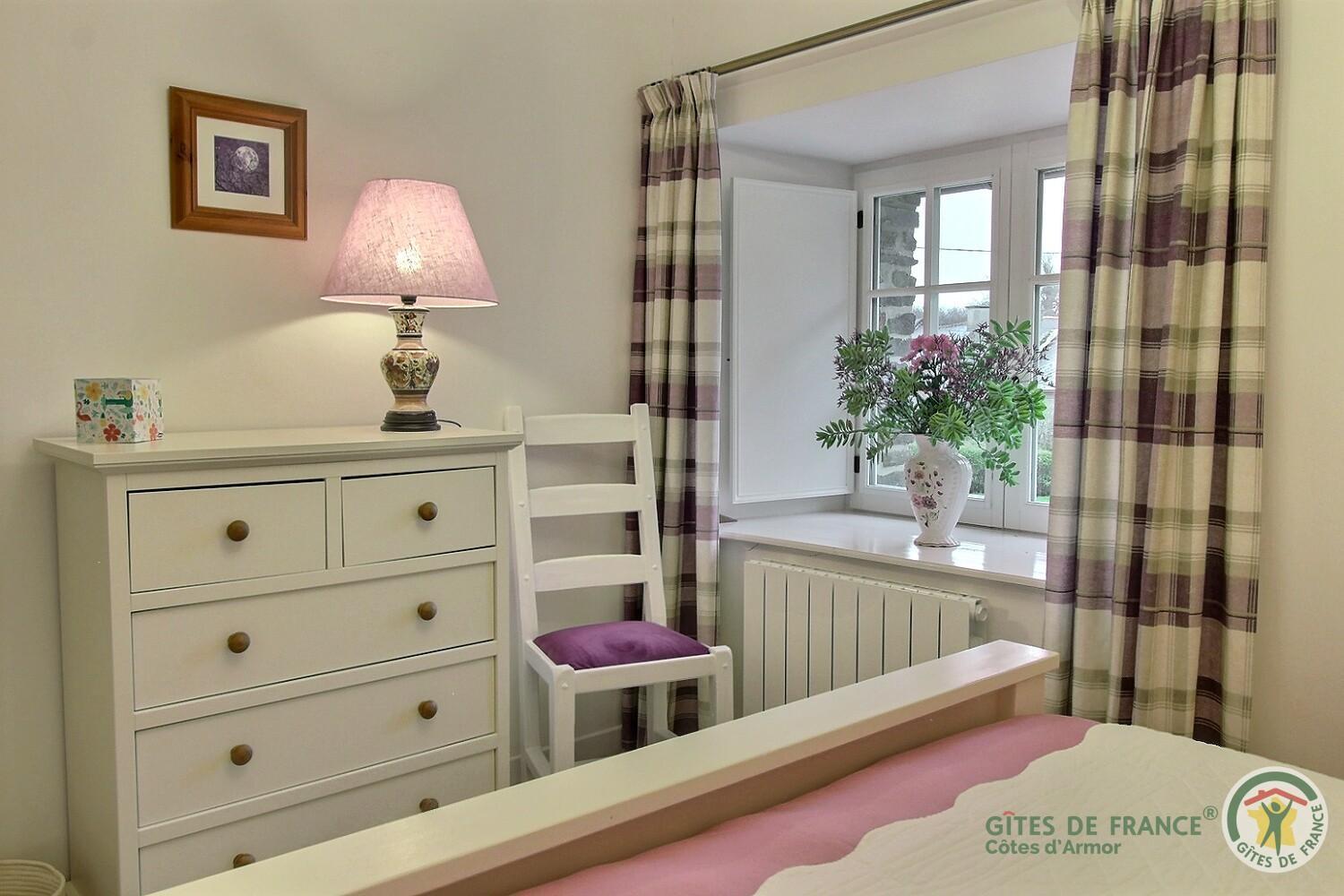 Le Parfum Des Fleurs Bed & Breakfast Plussulien Exterior photo