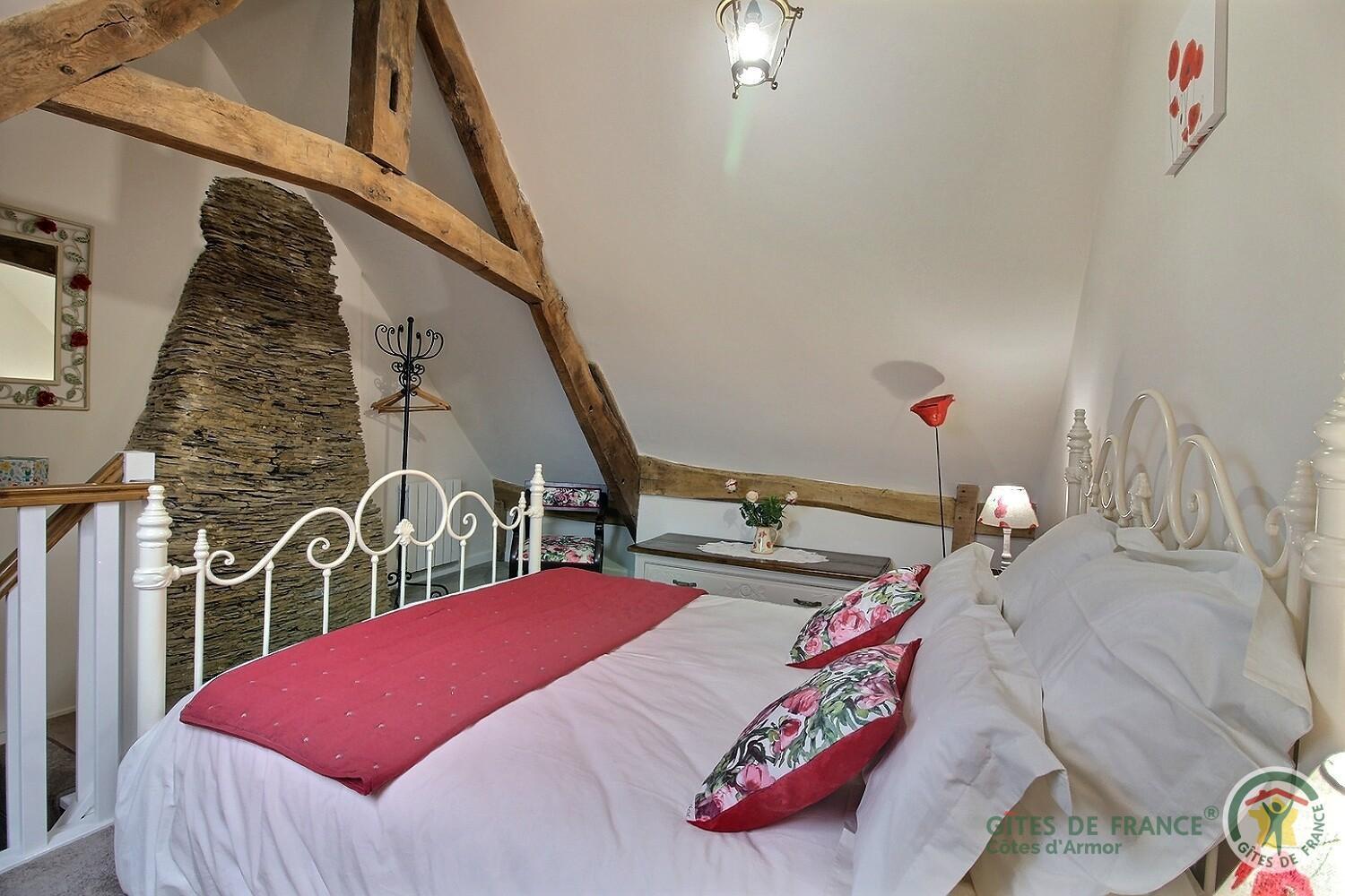 Le Parfum Des Fleurs Bed & Breakfast Plussulien Exterior photo