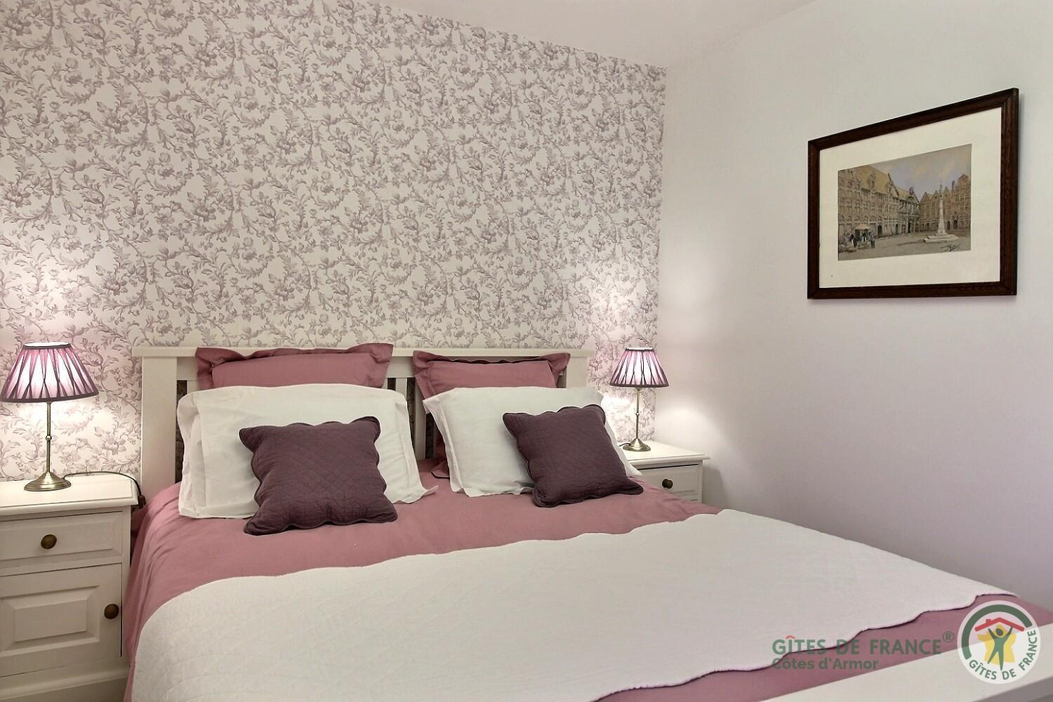 Le Parfum Des Fleurs Bed & Breakfast Plussulien Exterior photo