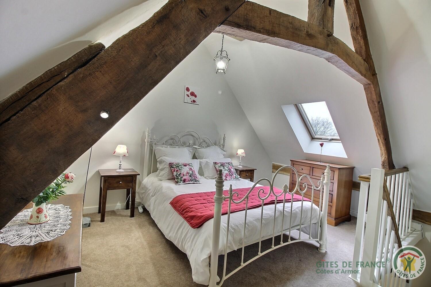 Le Parfum Des Fleurs Bed & Breakfast Plussulien Exterior photo